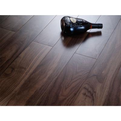 China Luxury Multilayer Walnut Engineered Wood Flooring 14mm Brushed for sale