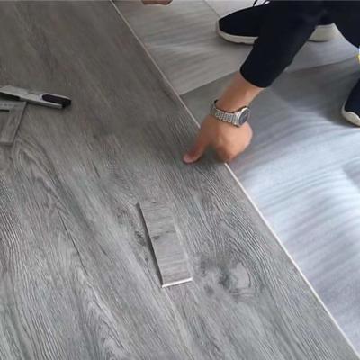 Chine Parquet en PVC SPC pour le plancher de garage à vendre