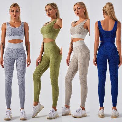 China Antibacterial Skin Print Snake Seamless Nylon Workout Yoga Set Women Clothing Tracksuit Sports Bra Gaiters Set for sale