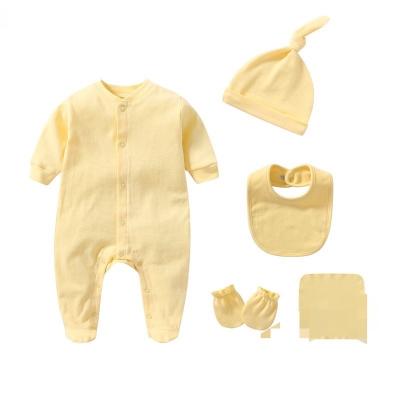 China New Design 2021 Breathable Hot Sale Essential Baby Gift Layette Newborn Clothing Set for sale