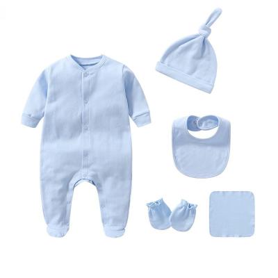 China Amazon Breathable Hot Sale Organic Newborn Baby Layette Essential Gift Set For Newborns for sale