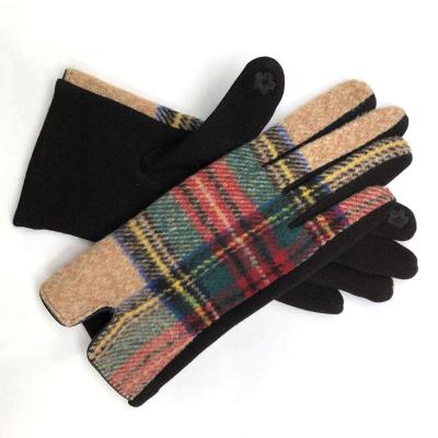 China Soft Wholesale Ladies Plaid Wool Fabric Touch Screen Gloves Ladies Outdoor Activity Gloves for sale