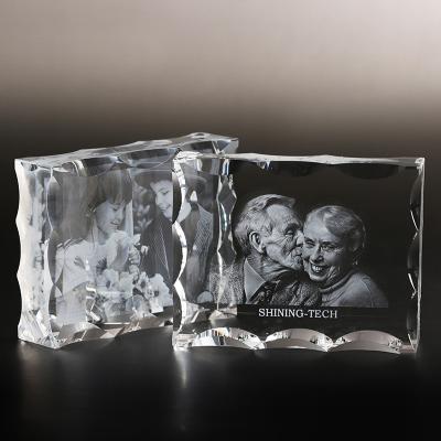 China Europe Factory Price Birthday Gifts Customized 3d Pictures Keepsake Crystal Iceberg Gift Engraved Crystal Photo Frame for sale