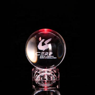 China Custom ECO-frendly MH-L030 3d logo laser crystal ball with light base crystal souvenir gifts for sale