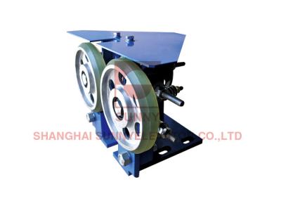 China Cargo or Passenger Lift Parts Roller Guide Shoe Rated Speed V ≤ 3.0m/s for sale