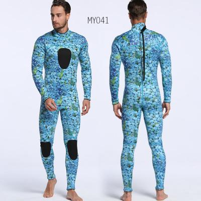 China Camouflage Adult Diving Suits for sale