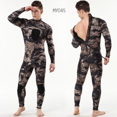 China Men's Camouflage SCR Adult 3mm Neoprene Top Smooth Skin Triathlon Surfing Spearfishing Wetsuit for sale