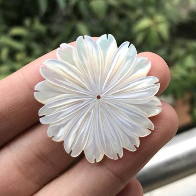 China Big Size Game Or Fire Color Broom Flower Beads 30mm Pearly Cut Out Chrysanthemum Flower for sale