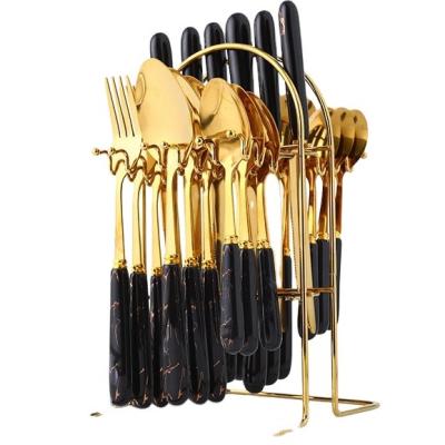 China Sustainable Wholesale Fast Delivery Gold Kitchen Cutlery Travel Portable Set Wedding for sale