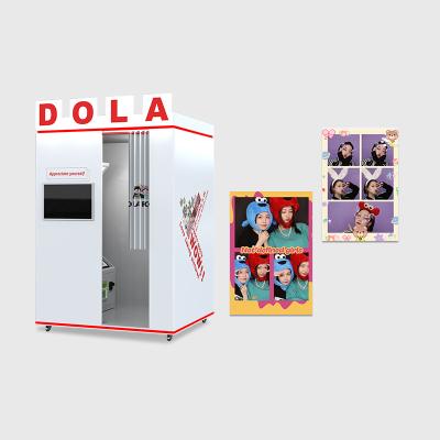 China Hot Shopping Malls Real DOLA Glass Mirror Photo Booth 360 for sale