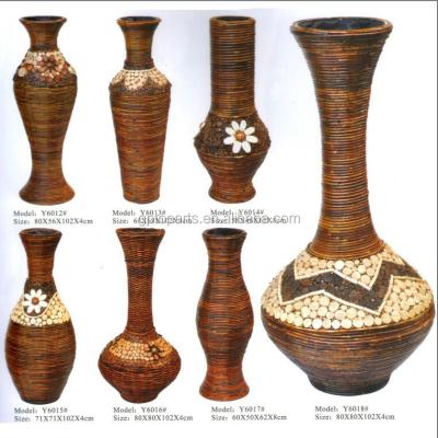 China Antique Chinese Handmade Craft Rattan Vase for sale