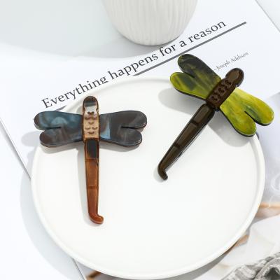 China Customizable Color Styles Cheap Dragonfly Brooch Vintage Brooch For Women/Men Fits Channel Brooch for sale