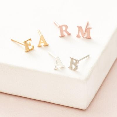 China Personalized Gold Huggie Hoop Earrings Jewelry Women Small Initial Letter Earrings for sale