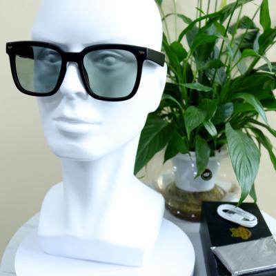 China Fashionable Smart Sun Glasses Day Night Vision Polarized Drivers Color Change Glass Bluetooth Earphone Call Music Earphone for sale