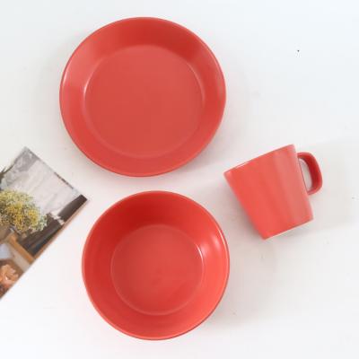 China Viable High Quality Red Glazed Ceramic Bowls Dinnerware Sets Modern Wholesale Dinner Dish Coffee Cup Tableware for sale