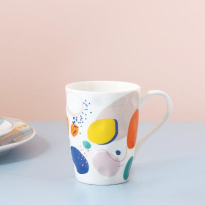 China Viable European Style Items Daily Use 400CC Tea Milk Cup Gold Rim Custom Coffee Mug Ceramic Mug For Gift for sale