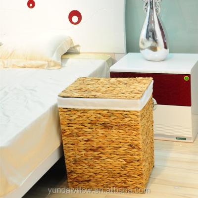 China Sustainable Water Hyacinth Storage Baskets Laundry Basket with Lid for sale