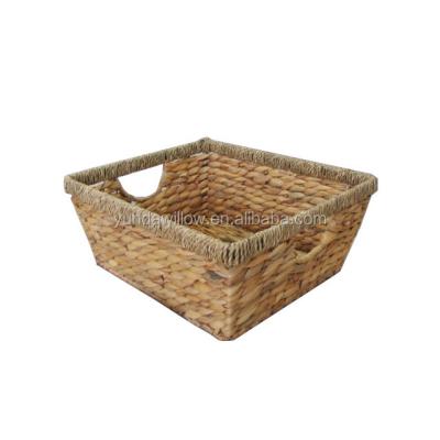 China Straw Basket Woven Storage Basket viable with the handle for sale