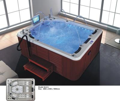 China Large Freestanding Luxury Acrylic Outdoor Spa Bath Tubs And Whirlpools for sale