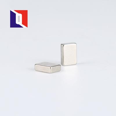 Китай Industrial Magnet Square Block Magnet Super Strong Small Rare Earth N52 NdFeB Neodymium Magnet продается