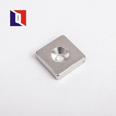 Китай China Wholesale Environmentally Friendly Countersunk Block Magnet Square Ndfeb Magnet Sheets With Hole продается