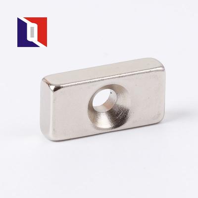 China Industrial Block Magnet N35 40x20x20 Super Strong Neodymium Milled Magnet for sale