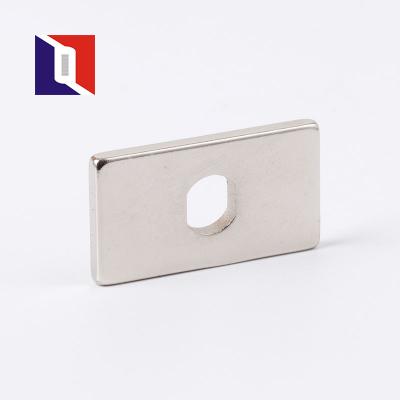 Китай Custom Industrial Magnet Shape Block Neodymium Magnet With Hole For Big Door продается