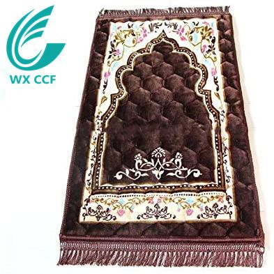 China Washable Polyester Eco-friendly Non-slip Islamic Padded Prayer Rug for sale