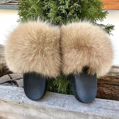 China Wholesale Cute Lovely New Style Design Fox Fur Slippers Ladies Summer Women Summer Fox Fur Shoes Lightweight Custom Real Fox Fur Sliders for sale