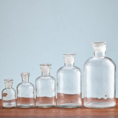 China Lab supplies wholesale 60ml clear glass reagent bottle vial check bottle for sale