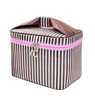 China Durable Professional Cosmetic Case Organizer Travel Beauty Makeup Bag Large Capacity Storage Bag for sale