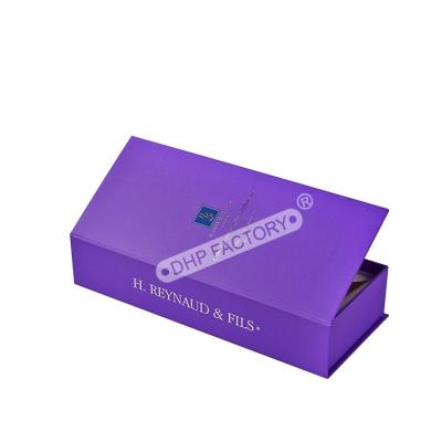 China Purple Custom Rigid Candle Boxes Magnetic Candle Boxes With Paper Card Insert for sale