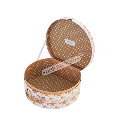 China Fashion Round Suitcase Hat Box Paperboard Suitcase Box With PU Handle For Clothing for sale