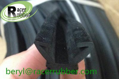 China Low friction Automotive Rubber Seals with Flocking for sale