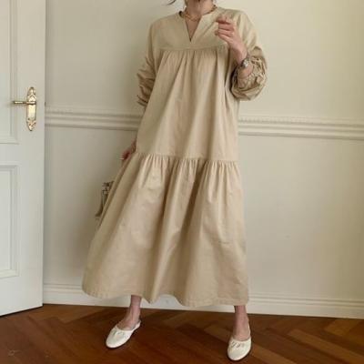 China Women Breathable Casual V-Neck Long Sleeve Solid Color Pleated Loose Long Dress for sale