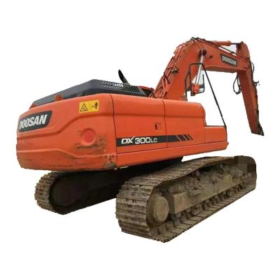 China 151KW Used Doosan DX300LC Crawler Excavator 1.27m3 Bucket Capacity for sale