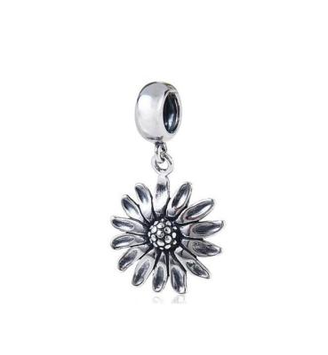 China Classic Sunflower Charm 925 Sterling Silver Hot Flower Pendant Dangle Bead For Bracelet Fit Women And Lady Gift for sale