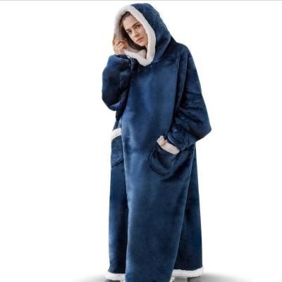 China Anti-pilling Blanket Lengthening Vertical Pocket Blanket Lamb Wool TV Flannel Hoodie Optional Blanket for sale