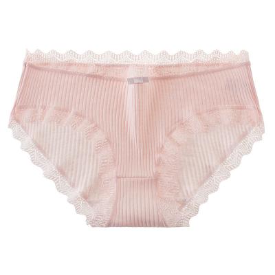 China Comfortable Cotton Antibacterial Breathable Bottom Yarn Lace Underwear Ladies Briefs Ladies Underwear for sale