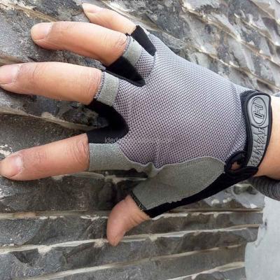 China Breathable Fabric Anti-Slip Sports Training Cycling Gloves Neoprene Gym Sports Cycling Half Finger Gloves Custom Fashion Gloves for sale