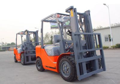 China 2. Safe and Efficient 3T FD30 Diesel Forklift for sale