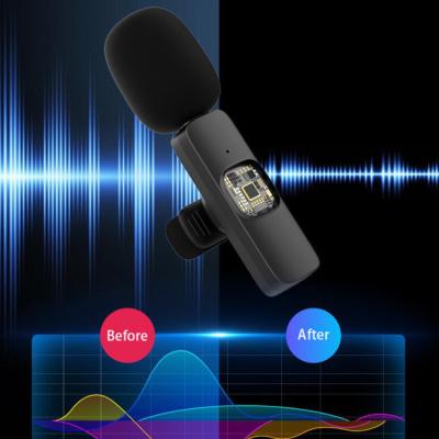 China Desktop Quality 2.4G Lapel Microphone and Transmission Clear Wireless Mini Lavalier Microphone for Videos for sale