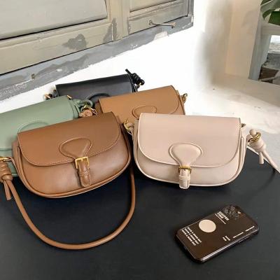 China 2022 LAPTOP New Spring Half Moon Shape PU Green Leather Flap Cross - Body Shoulder Saddle Bag For Women for sale