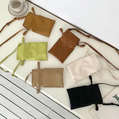 China 2022 New Fashion Sping Collection Purse Drawstring Sling Mini Crossbody Shoulder Cell Phone Bag for sale