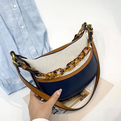 China New Fashion Women Canvas PU Shoulder Acrylic Chain Female Messenger Bag for sale