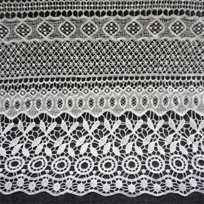 China Viable Hot Selling White Venice Lace Fabric Elegant Guipure Lace Fabric Lace Fabric RYZX046 for sale