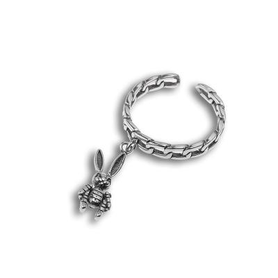 China Hiphop 925 Sterling Silver Rabbit Pendant Ring Opening Adjustable Twist Shape Ring Thai Silver Plating Retro Band Rabit Punk Rings for sale