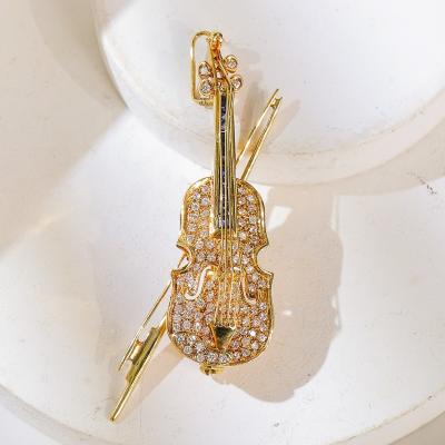 China Fabric Decoration Party Wedding Personalized Ladies Outfit Real Diamond Brooch Delicate Beautiful Violin High End Guitar Gold Pin for sale