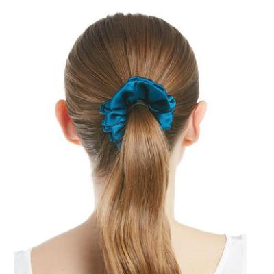 China High Quality Durable Mulberry Silk Hair Scrunchie Latest Fashion Design High Elastic Student Scrunchie for sale