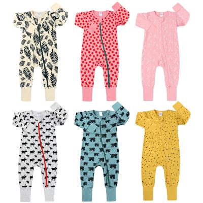 China Custom Organic Newborn Baby Rompers Baby Onesie Sleepsuit Zipper Long Sleeve 100% Cotton Print Pajamas for sale